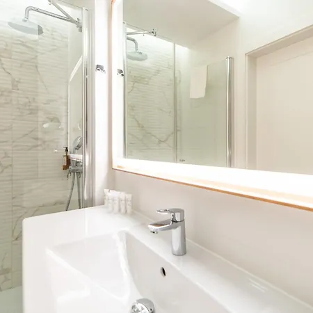 Bel Mare Lux B105 With Patio Garden By Renters Мендзыздрое